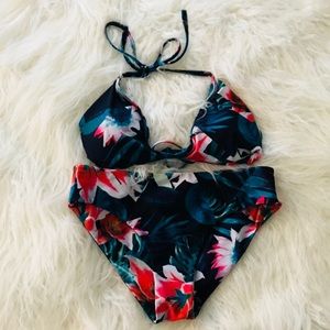 Zaful 2 piece tropical flower bikini swims…